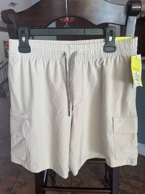 Women's All in Motion Tan 7” Cargo Drawstring Shorts